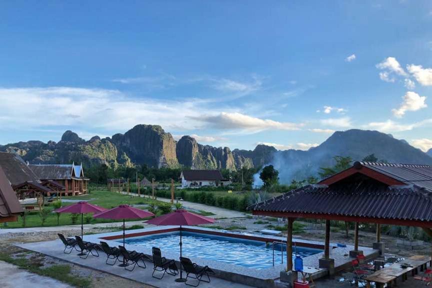 Padaeng Mountain View Resort Vang Vieng Buitenkant foto
